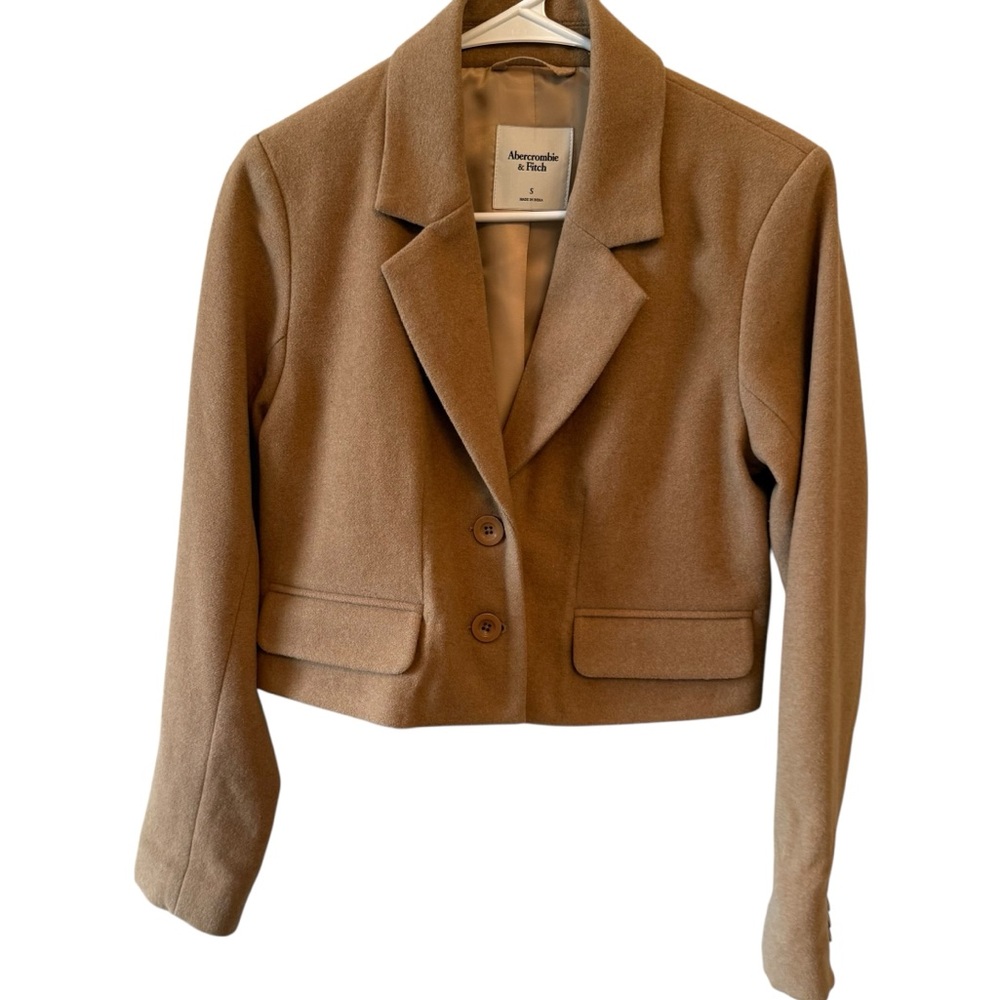 NWOT Abercrombie and Fitch Women’s Wool Blend Cropped Peacoat size small